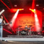 El hate sin sentido a The Warning