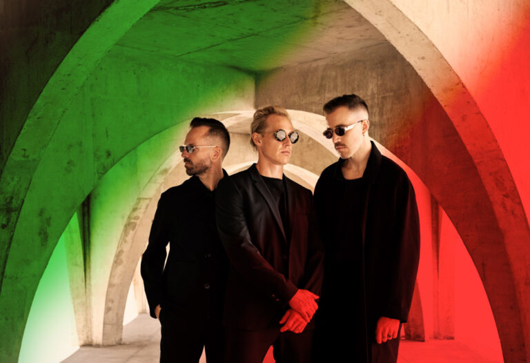 El momento 5:46 con RÜFÜS DU SOL está por llegar a México