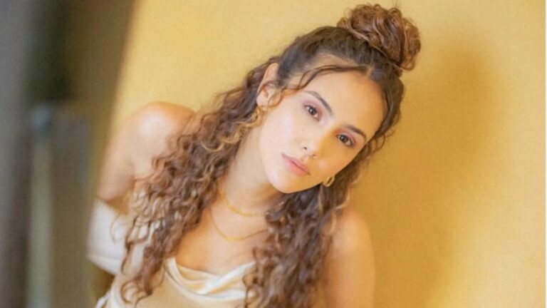 Susana Cala Nos viene a cantar en Arial 12