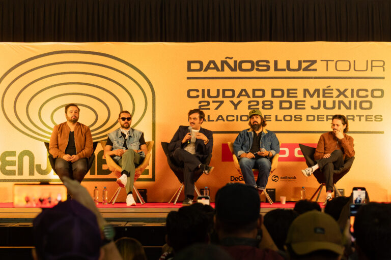 Enjambre presentará su nuevo álbum ‘Daños Luz’ con doble fecha en el Palacio de los Deportes